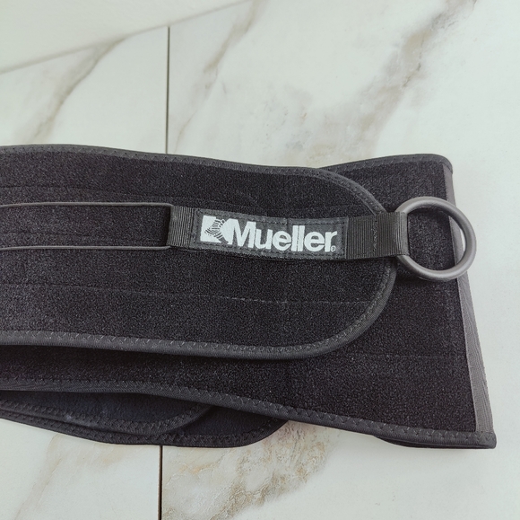 Mueller Green Adjustable Lumbar Back & Abdominal Support Brace, One Size - Picture 8 of 10